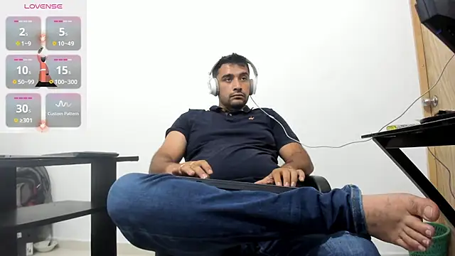 Snapshot of isearchcompany chatting on 5, 1, 2026 isearchcompany online show from 5, 1, 2026