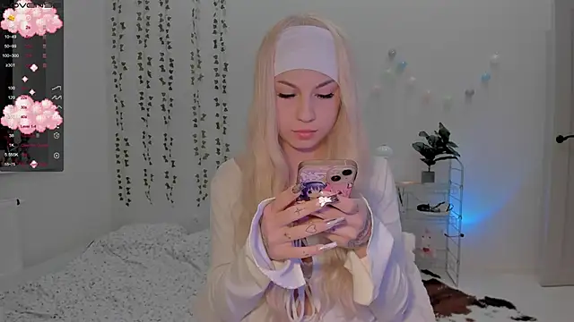 Snapshot of Mary_tiim chatting on 23, 1, 2025 Mary tiim online show from 23, 1, 2025