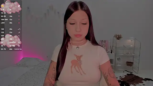 Snapshot of Mary_tiim chatting on 21, 10, 2025 Mary tiim online show from 21, 10, 2025