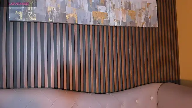 LauraAristizabal online show from 18, 9, 2025