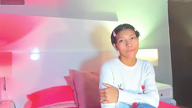 LauraAristizabal online show from 16, 10, 2025