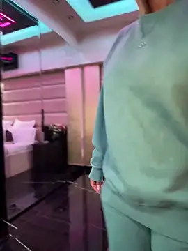 Snapshot of KirstieVegas chatting on 15, 2, 2025 KirstieVegas online show from 15, 2, 2025