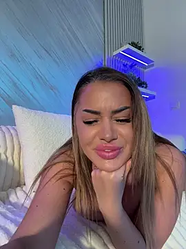 KirstieVegas online show from 19, 4, 2026