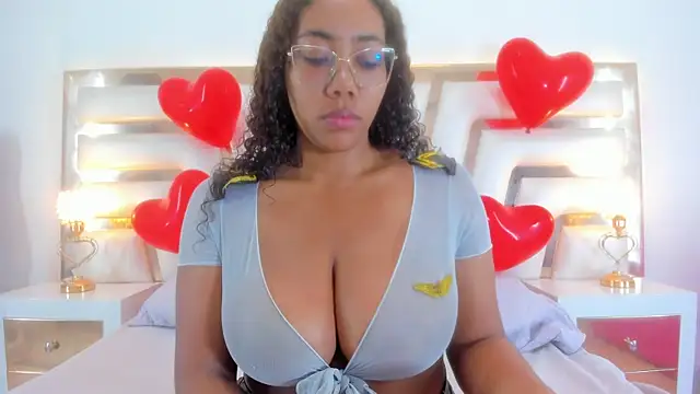 Aisharhodes00 online show from 15, 2, 2025