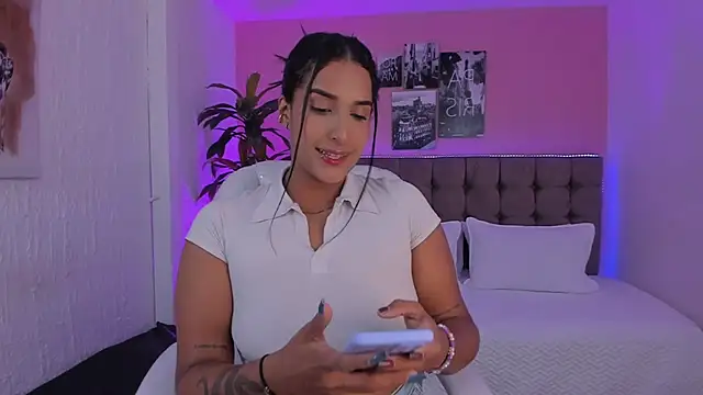 Snapshot of Stefhanyblow chatting on 25, 1, 2025 Stefhanyblow online show from 25, 1, 2025