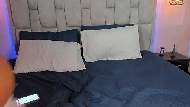 Snapshot of Stefhanyblow chatting on 7, 11, 2025 Stefhanyblow online show from 7, 11, 2025