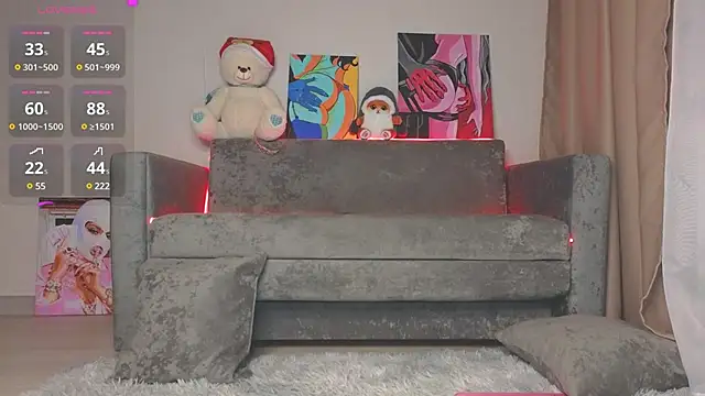 EmelyBenz online show from 11, 1, 2025