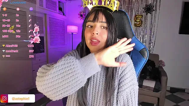 Miss Nicole online show from 1, 1, 2025