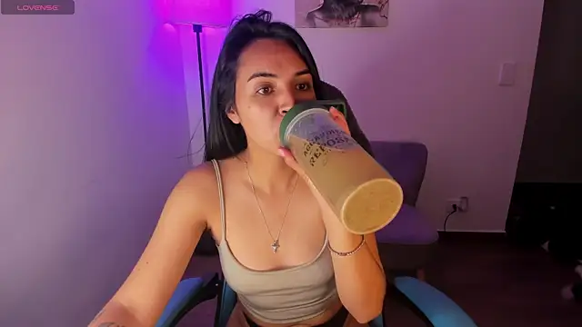 Miss Nicole online show from 18, 4, 2026