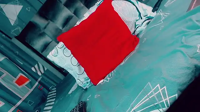 CharlotteBigCock online show from 22, 4, 2026