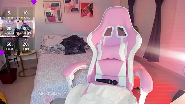 Misslaurenn online show from 26, 12, 2024