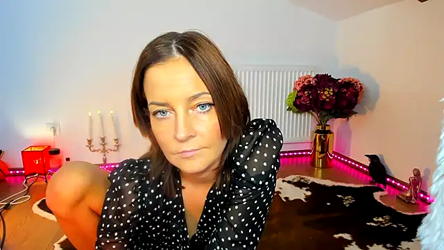 Snapshot of ViciousSiren chatting on 25, 11, 2025 ViciousSiren online show from 25, 11, 2025