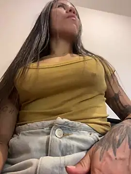 Snapshot of Reggie-Liam chatting on 4, 1, 2025 Reggie-Liam online show from 4, 1, 2025