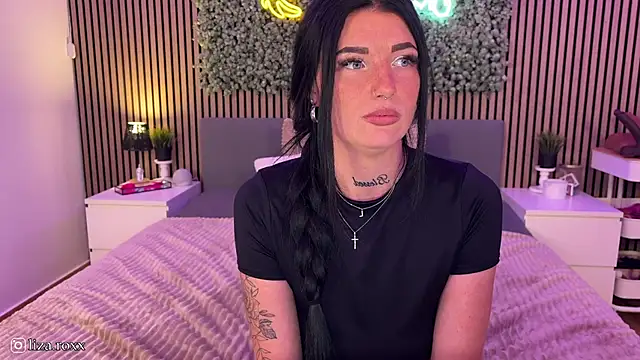 LizaRoxx online show from 6, 10, 2025