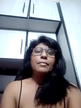 Snapshot of MsAttitude chatting on 31, 12, 2024 MsAttitude online show from 31, 12, 2024
