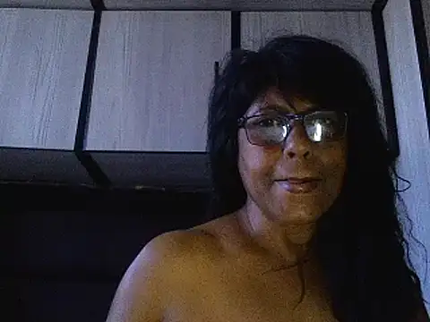 Snapshot of MsAttitude chatting on 3, 1, 2025 MsAttitude online show from 3, 1, 2025