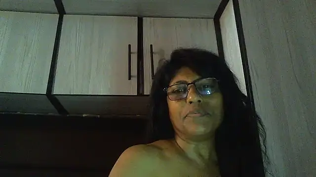 Snapshot of MsAttitude chatting on 3, 1, 2025 MsAttitude online show from 3, 1, 2025