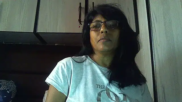 Snapshot of MsAttitude chatting on 11, 1, 2025 MsAttitude online show from 11, 1, 2025