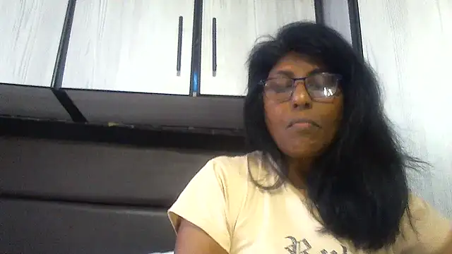 Snapshot of MsAttitude chatting on 3, 2, 2025 MsAttitude online show from 3, 2, 2025