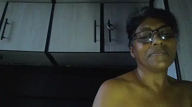 Snapshot of MsAttitude chatting on 19, 2, 2025 MsAttitude online show from 19, 2, 2025