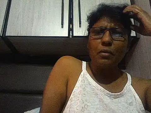 Snapshot of MsAttitude chatting on 24, 2, 2025 MsAttitude online show from 24, 2, 2025