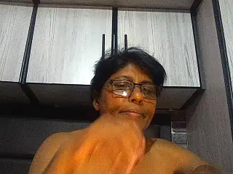 Snapshot of MsAttitude chatting on 2, 3, 2025 MsAttitude online show from 2, 3, 2025