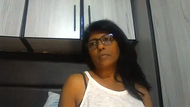 Snapshot of MsAttitude chatting on 3, 3, 2025 MsAttitude online show from 3, 3, 2025