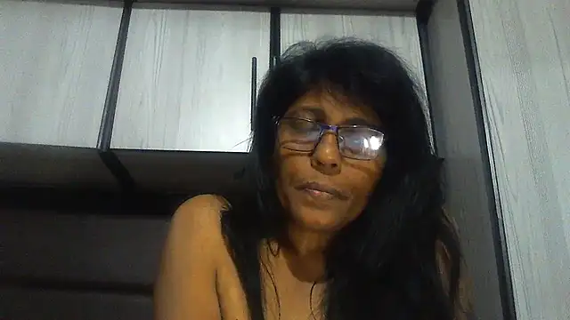 Snapshot of MsAttitude chatting on 7, 3, 2025 MsAttitude online show from 7, 3, 2025