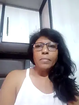 Snapshot of MsAttitude chatting on 11, 3, 2025 MsAttitude online show from 11, 3, 2025