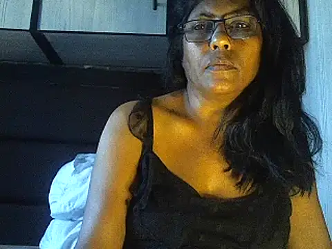 Snapshot of MsAttitude chatting on 13, 3, 2025 MsAttitude online show from 13, 3, 2025