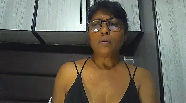 Snapshot of MsAttitude chatting on 21, 3, 2025 MsAttitude online show from 21, 3, 2025