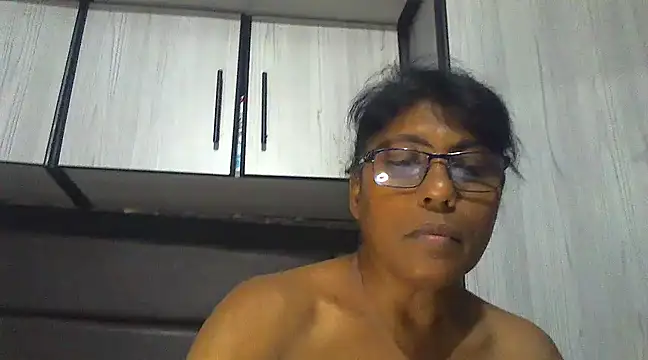 Snapshot of MsAttitude chatting on 21, 3, 2025 MsAttitude online show from 21, 3, 2025