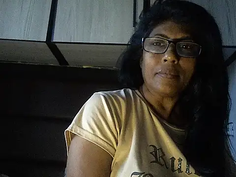 Snapshot of MsAttitude chatting on 16, 9, 2025 MsAttitude online show from 16, 9, 2025