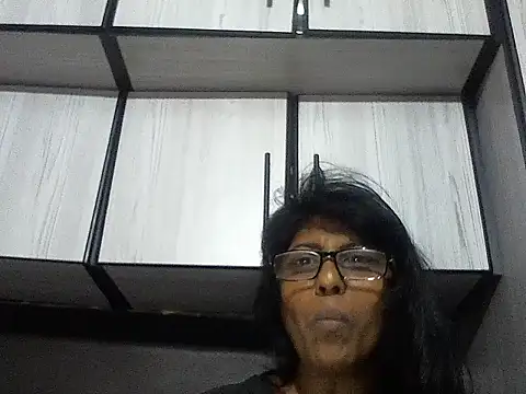 Snapshot of MsAttitude chatting on 19, 10, 2025 MsAttitude online show from 19, 10, 2025