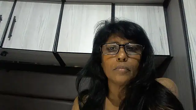 Snapshot of MsAttitude chatting on 23, 11, 2025 MsAttitude online show from 23, 11, 2025