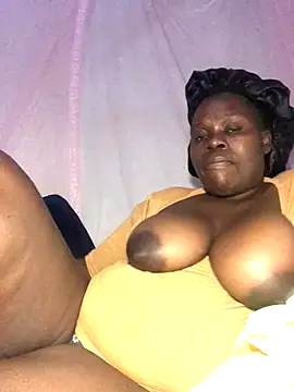 Snapshot of sweett_shaley chatting on 26, 11, 2025 sweett shaley online show from 26, 11, 2025