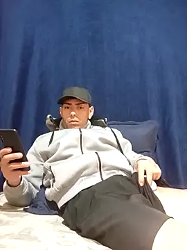 Snapshot of SEBASTHIAN chatting on 12, 4, 2026 SEBASTHIAN online show from 12, 4, 2026