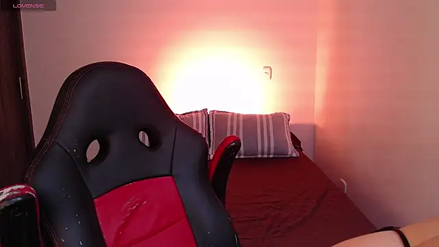 amyharlow 1 online show from 11, 1, 2025