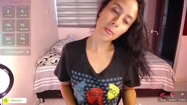 amyharlow 1 online show from 8, 11, 2025