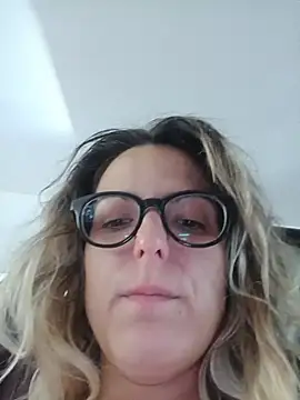 Snapshot of dolcehelena993 chatting on 12, 7, 2026 dolcehelena993 online show from 12, 7, 2026