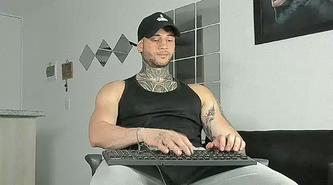  jamesleandros1 online show from 22, 2, 2025