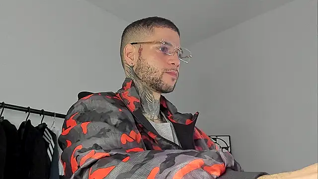  jamesleandros1 online show from 11, 11, 2025