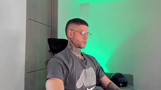  jamesleandros1 online show from 3, 5, 2026