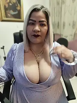 Snapshot of Dalessa_Bigtits chatting on 17, 6, 2026 Dalessa Bigtits online show from 17, 6, 2026