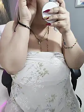Dalessa Bigtits online show from 30, 7, 2026