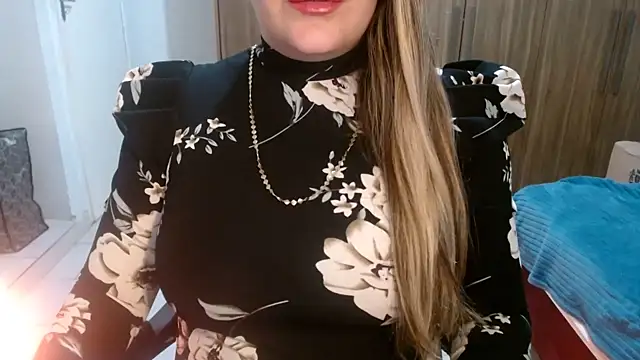 Aliceescobar online show from 26, 5, 2026