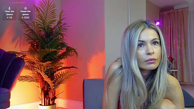 Avril Cyrus online show from 4, 11, 2025