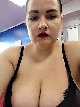 GeorgiaLerox online show from 4, 2, 2025