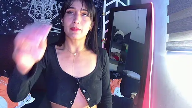 EvangelineCors online show from 7, 1, 2025