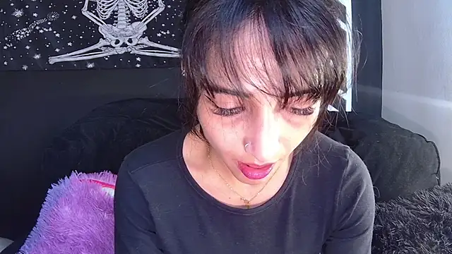 EvangelineCors online show from 8, 3, 2025